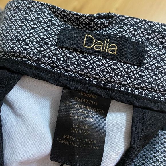 DALIA Leg Style Pants - Picture 5 of 5